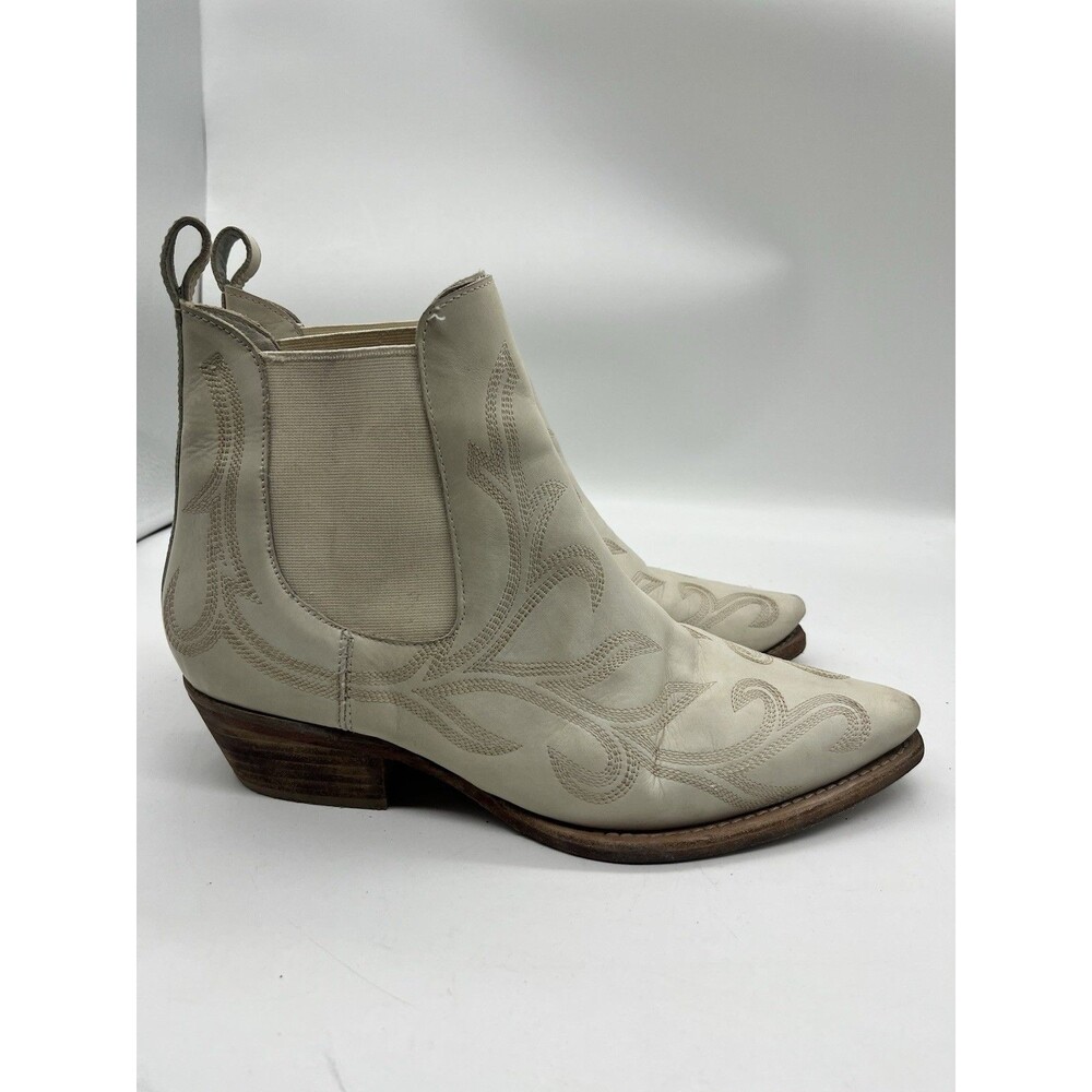 Free People Size 39.5 Wayward Western Boots Low cut